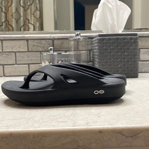 Oofos Flip Flops